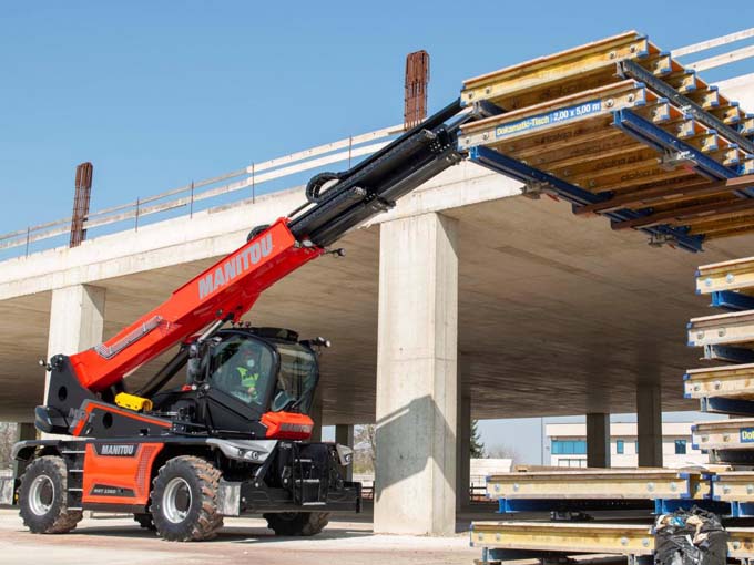 旋转型伸缩臂叉车 MRT-X 2545