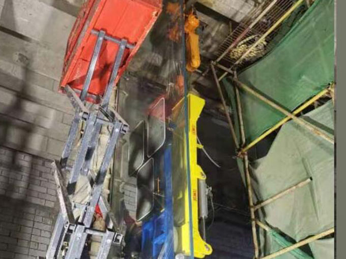 玻璃吸盘租赁施工现场